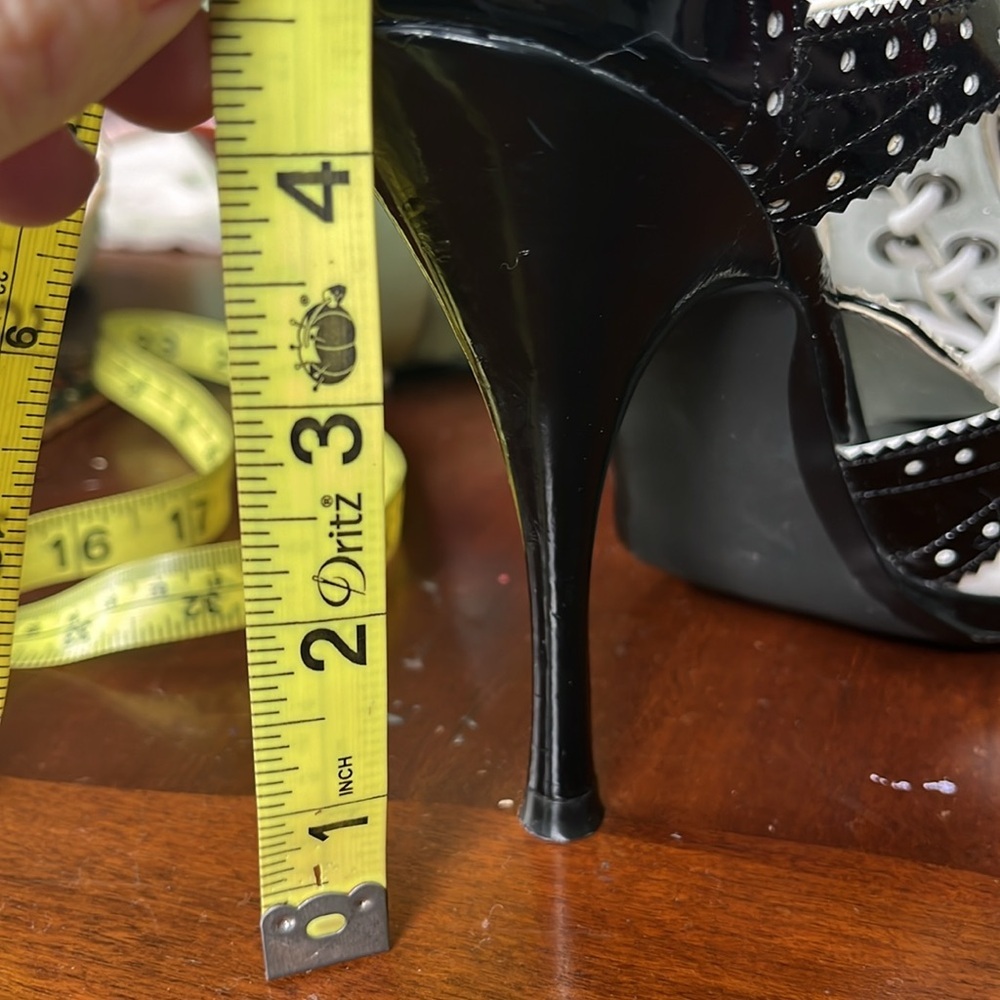 Linea Paolo Black & White Mary Jane Retro style lace up open toe heels Size 8M - Picture 16 of 16